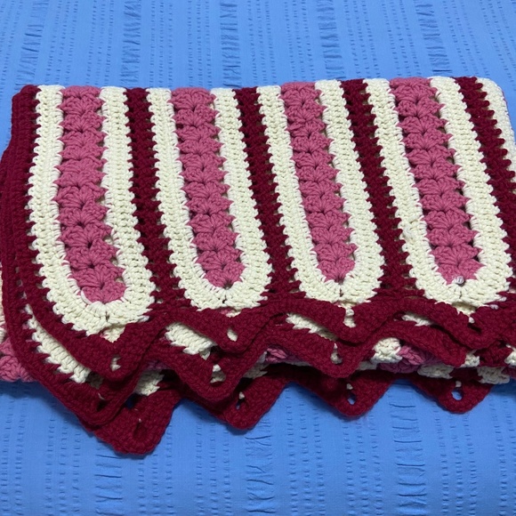 Vintage Handmade Crocheted Afghan Blanket; Rose, Pink, and Cream Stripes; 45x60 - Picture 10 of 10